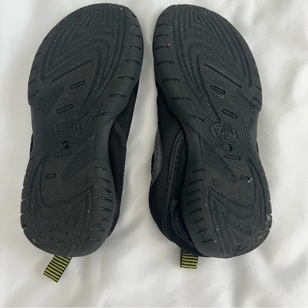 Body Glove Water Shoes, Size 12